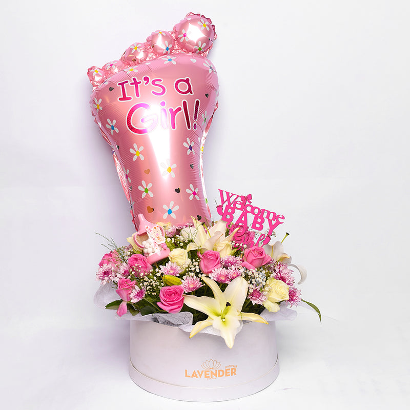  lilies .Natural white gypsophila 
Natural white and pink roses
and Natural purple chyrasenthum
